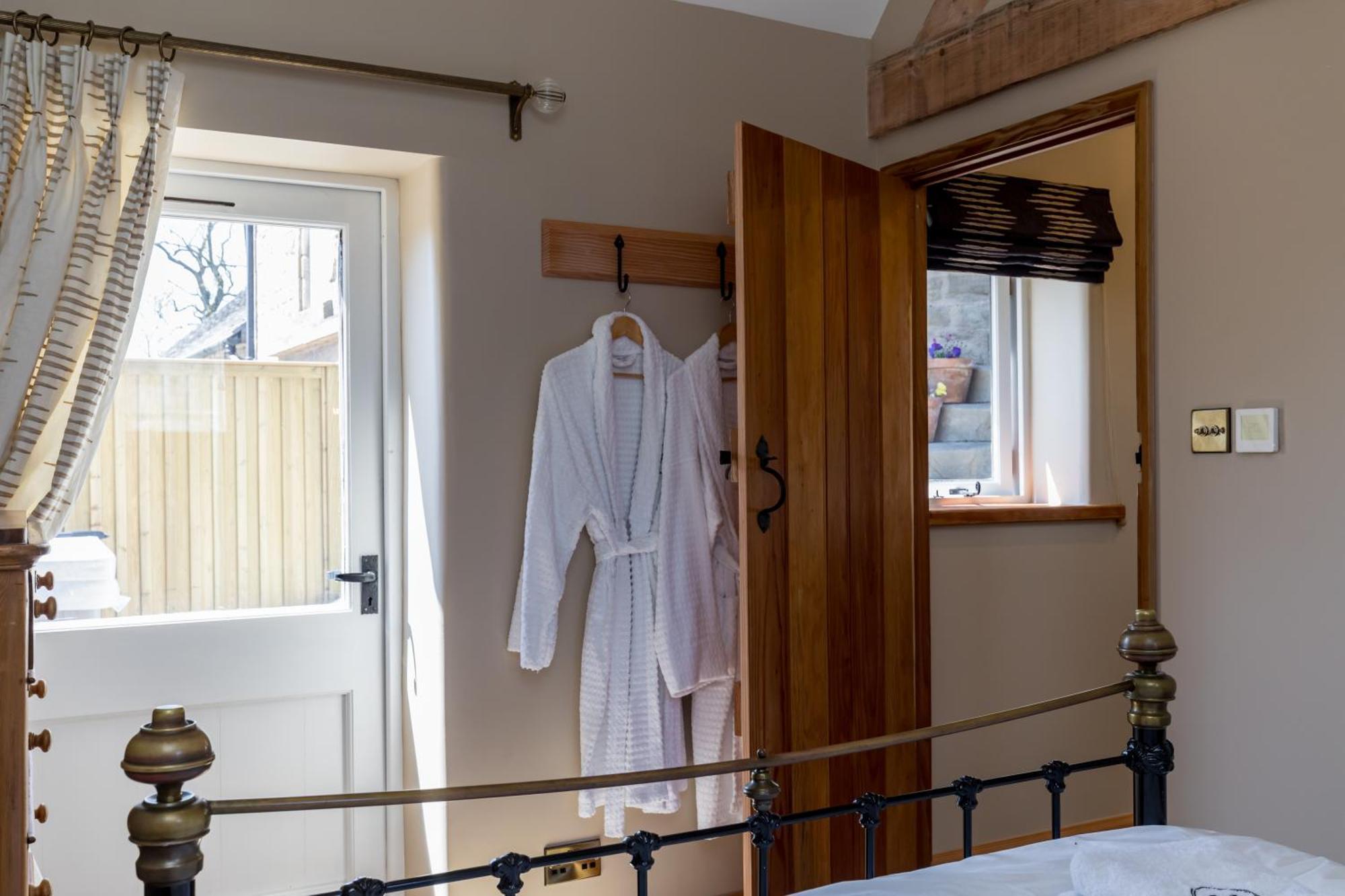 Country With Hot Tub - Pre-heated For Your Arrival *